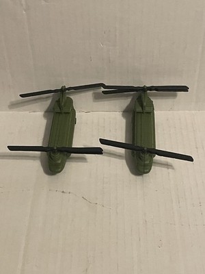 Army Man Green Toy Boeing CH-47 Chinook Helicopter (2 Total) | eBay