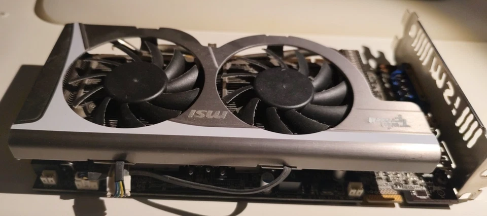 Scheda Video MSI ATI Radeon HD R5770 Hawk 1GB GDDR5 PCI-E Twin Frozr II Testata - Immagine 3 di 4