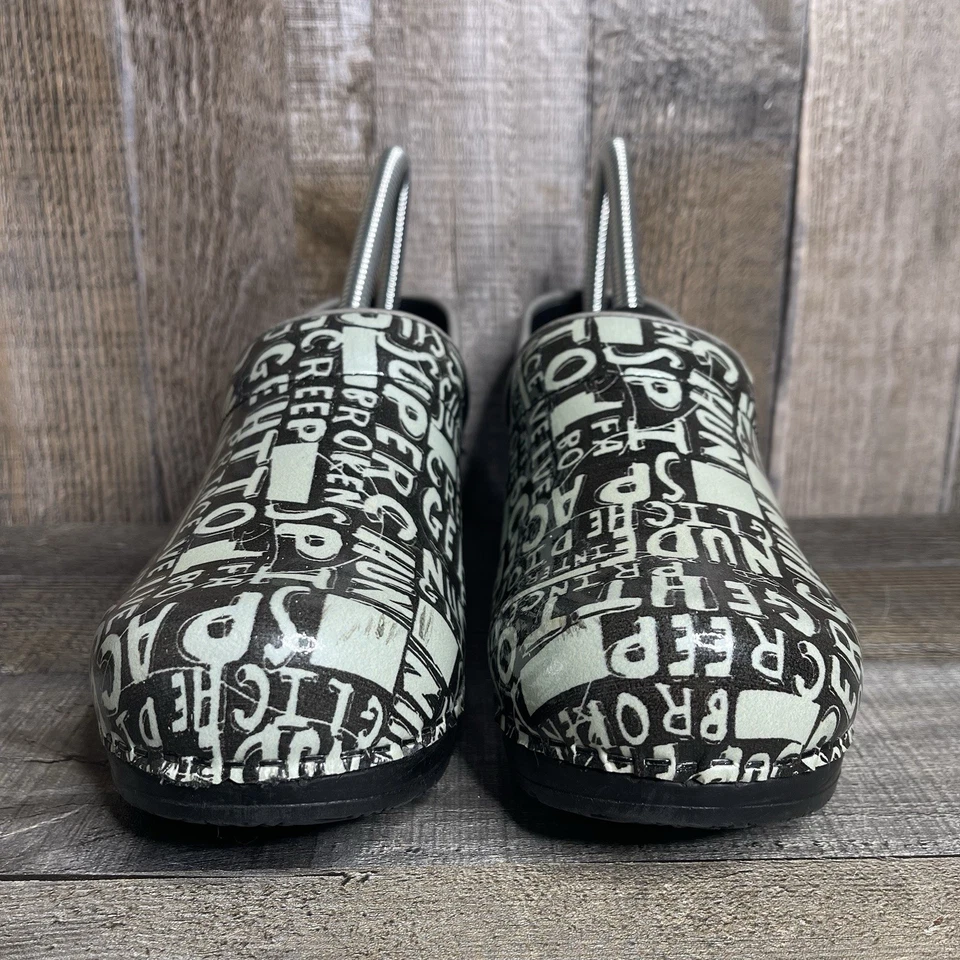 Zuecos profesionales de charol verde menta Sanita Graffiti para mujer talla EU 37 Foto 3 de 4