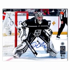 Jonathan Quick Autographed Los Angeles Kings Home Horizontal 8x10 Photo
