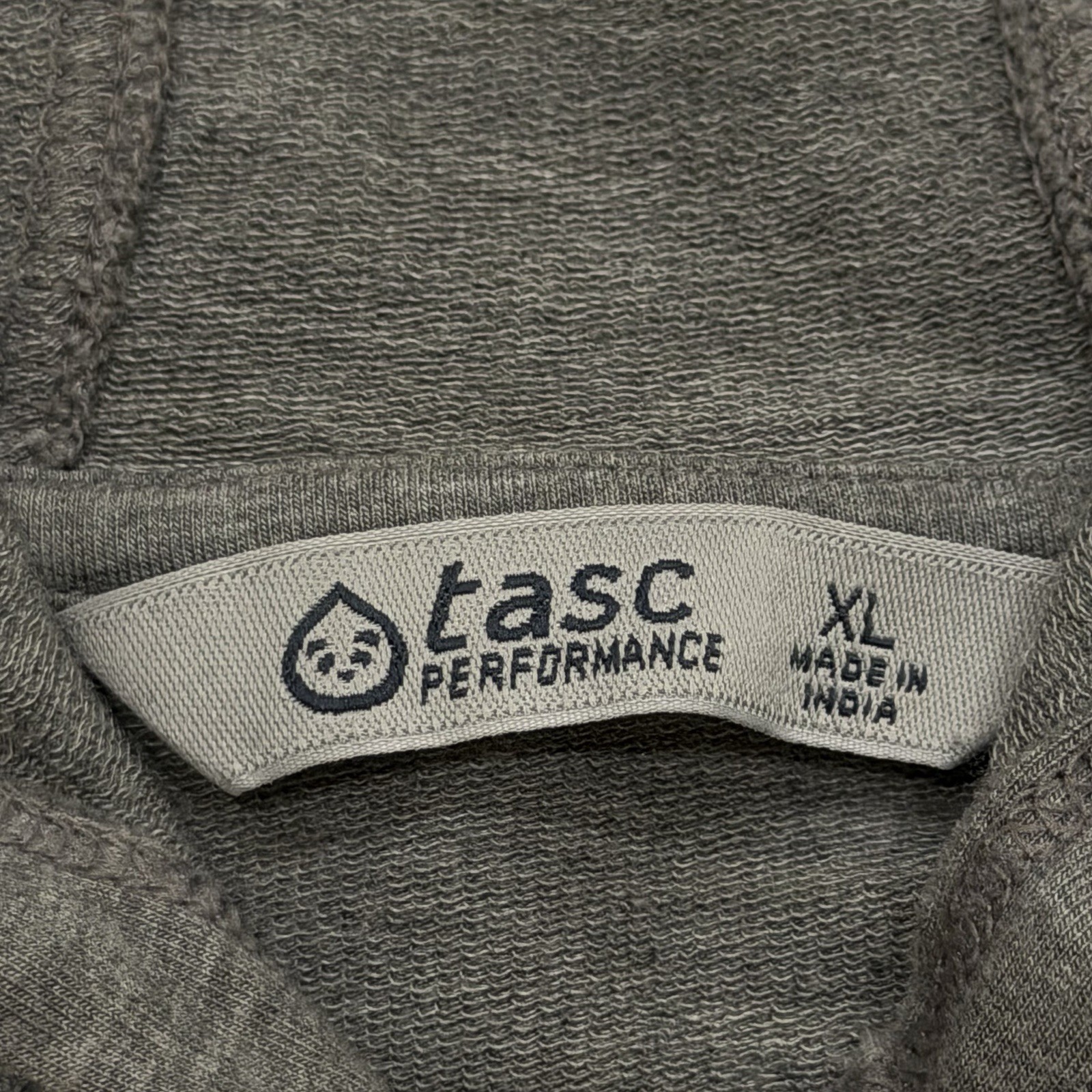 Tasc Performance Hoodie Pullover Lightweight Stre… - image 2