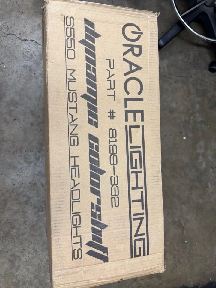 Faros preensamblados Oracle Lighting ColorSHIFT para Ford Mustang 2015-2017 Foto 2 de 4