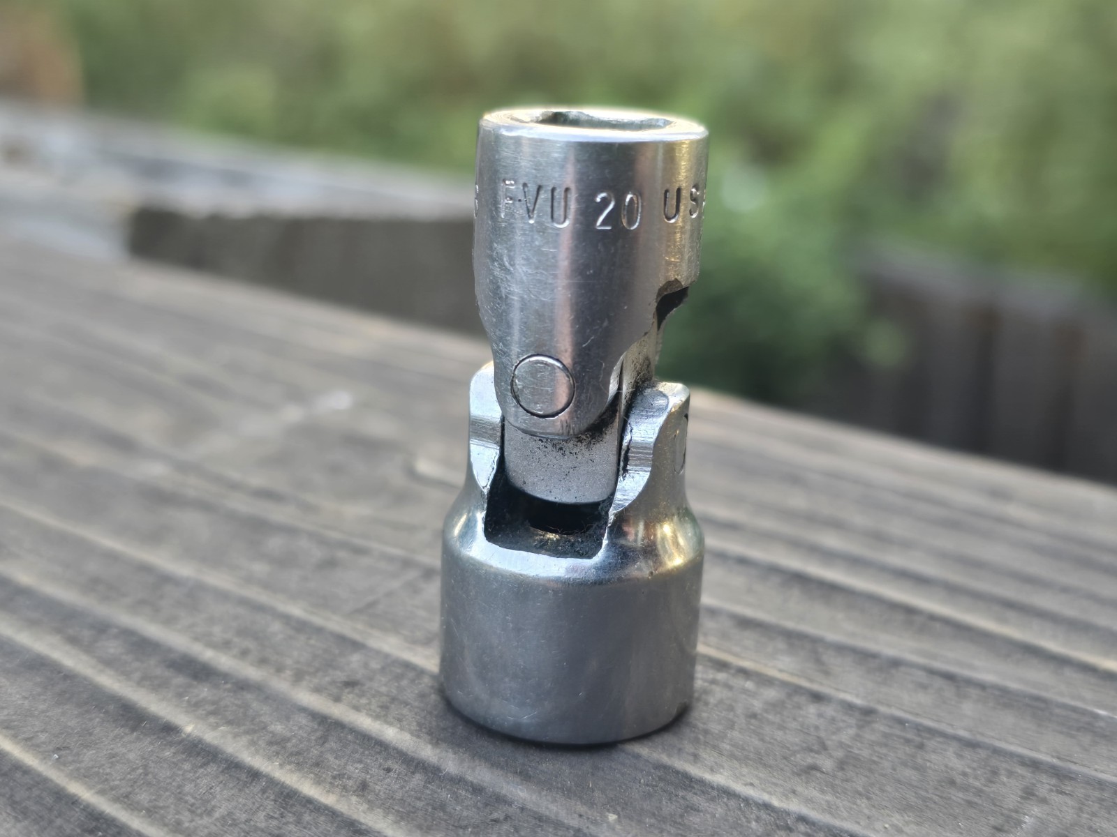 Snap-On FVU20  3/8" Drive  5/8"  12 Point Swivel Socket USA