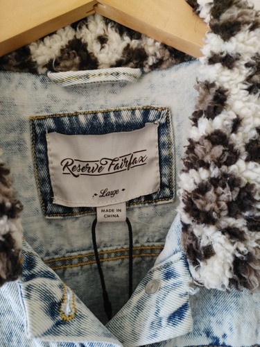 RESERVE FAIRFAX Women’s JR Size Large Denim Jean Jacket Cropped Light New - Picture 3 of 5