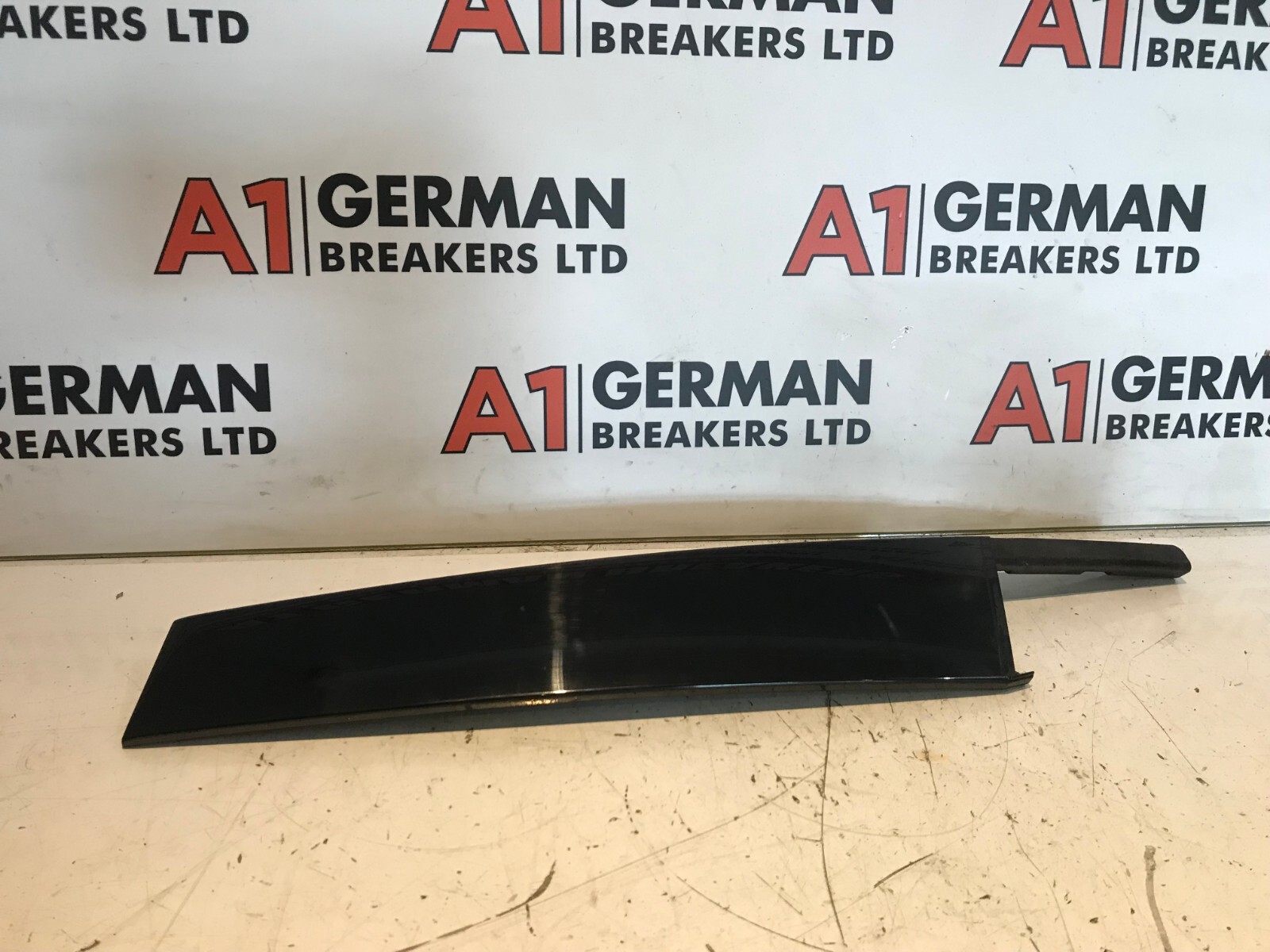 Audi A3 Sportback Front Right Door Window Molding 8V5837902 2015  