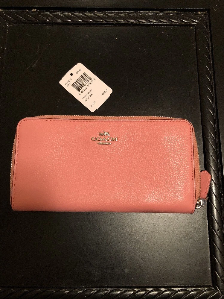 NWT Coach Accordion Zip Pink Leather Wallet F57215 250.00