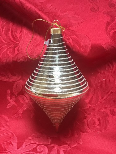 NWT NEW FLAWLESS Stunning CRATE BARREL Glitter FINIAL Glass CHRISTMAS ORNAMENT - Picture 2 of 3