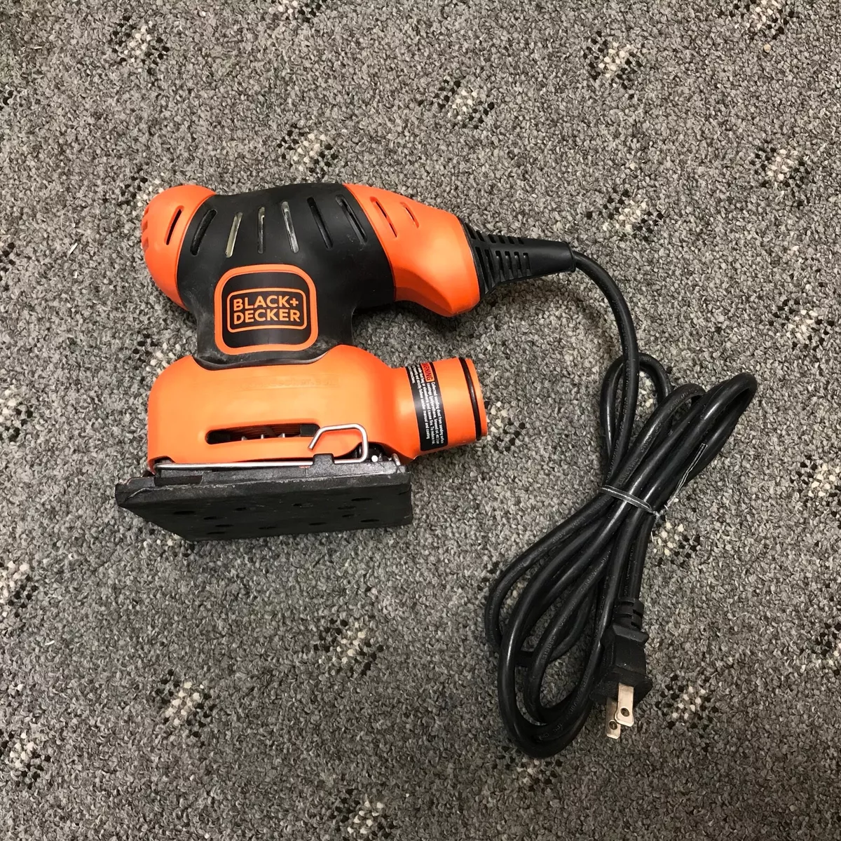 BLACK & DECKER FS540 FINISHING SANDER No Dust Bag Included 120v