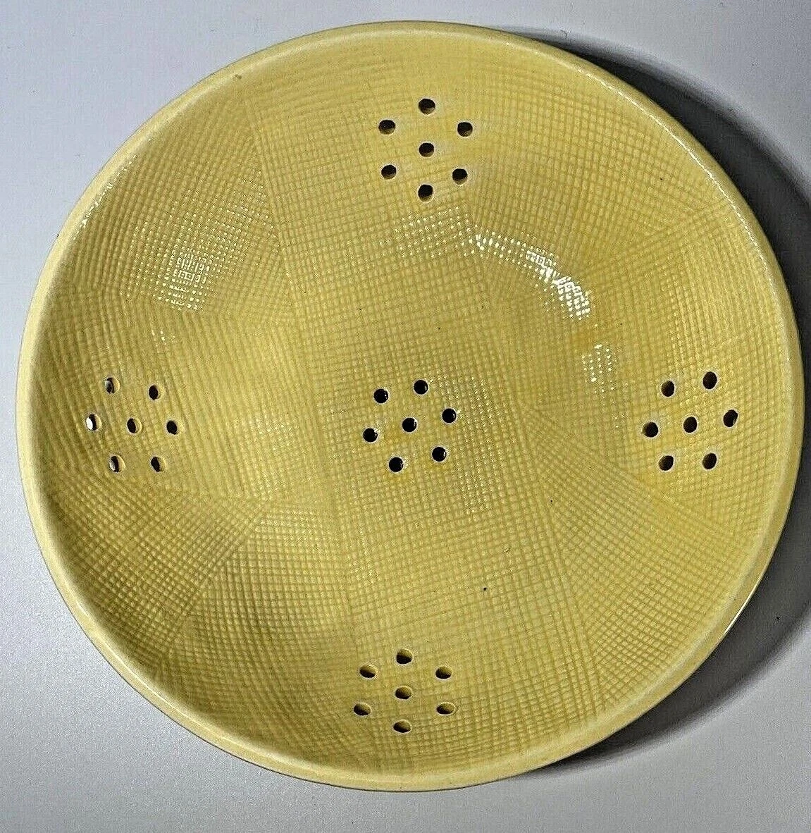 Hand Made Yellow Stoneware/ceramic berry strainer / colander In great shape!
Opens in a new window o