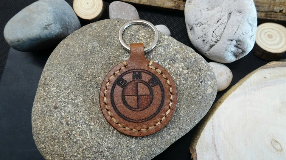 Handmade Leather key fob, cute car accessories and best gift for your lovers — 第 3/4 张图片