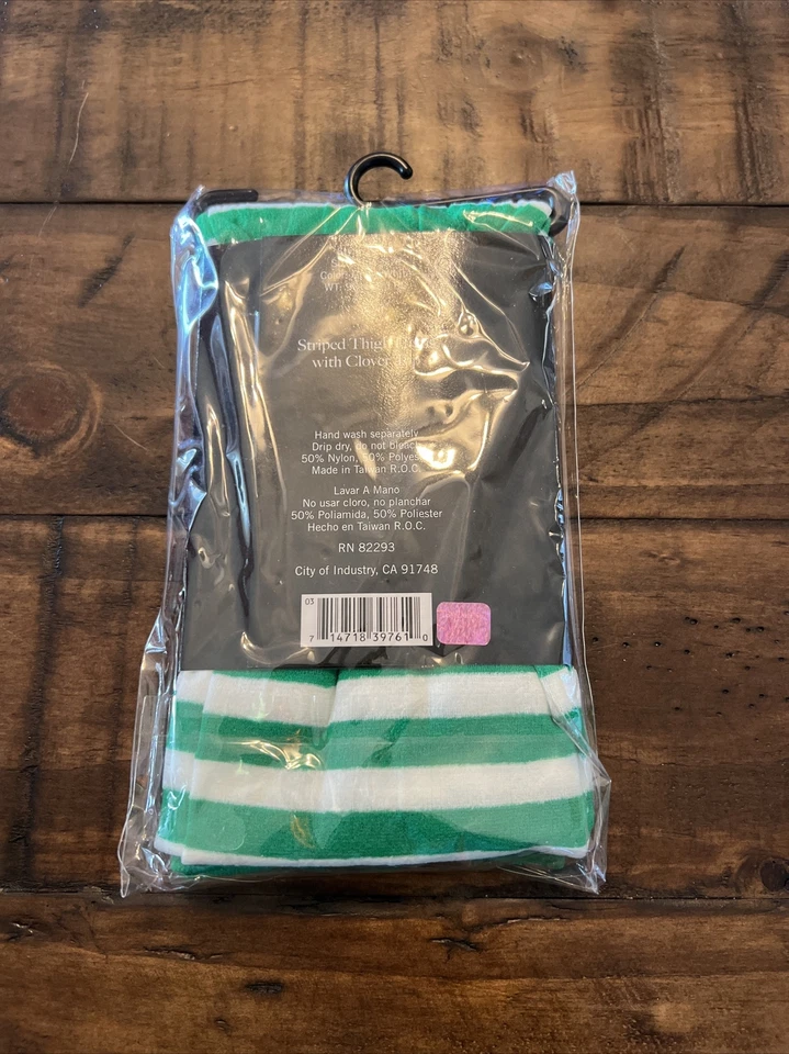 Meias femininas listradas de náilon coxa alta perna Avenue 6006 com blusa trevo - Imagem 2 de 3