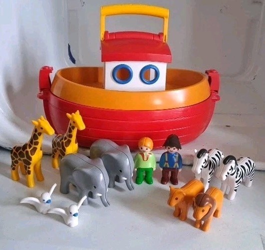 2010 PLAYMOBIL NOAH'S ARK BOAT SET ANIMALS & FIGURES