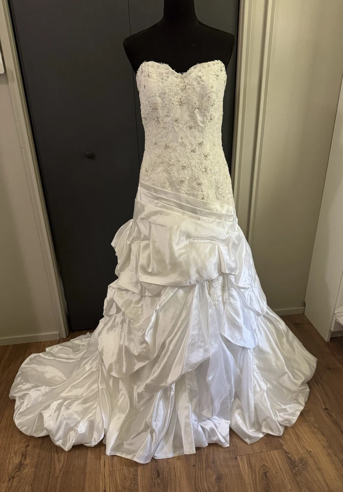 Maggie Sottero Diamond White Drop Waist A-Line w/Pick-up Skirt Size 10 NWT - Image 3 of 4