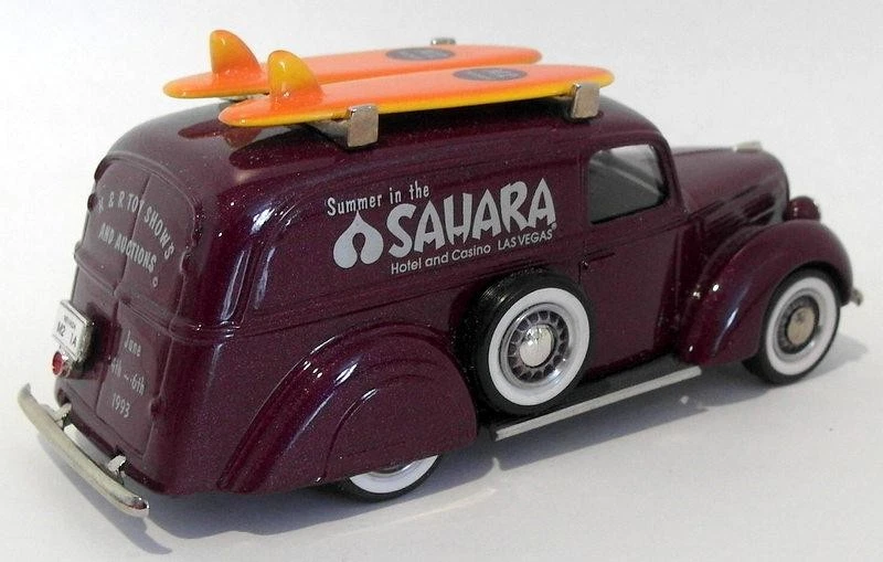 Furgoneta Ford Furham escala 1/43 DUR 27 - 1939 panel K&R juguete y espectáculo de subasta 1 de 300 Foto 3 de 4