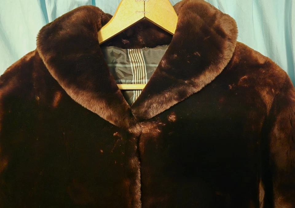 Abrigo de invierno de piel sintética LS marrón rojizo oscuro con cuello para mujer talla L/XL DE COLECCIÓN Foto 3 de 4