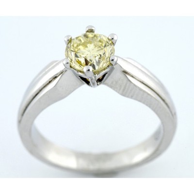 05002 Certified Solitaire in 18k Gold with Brilliant Cut Diamond, 1.23 ct. (SZ/P