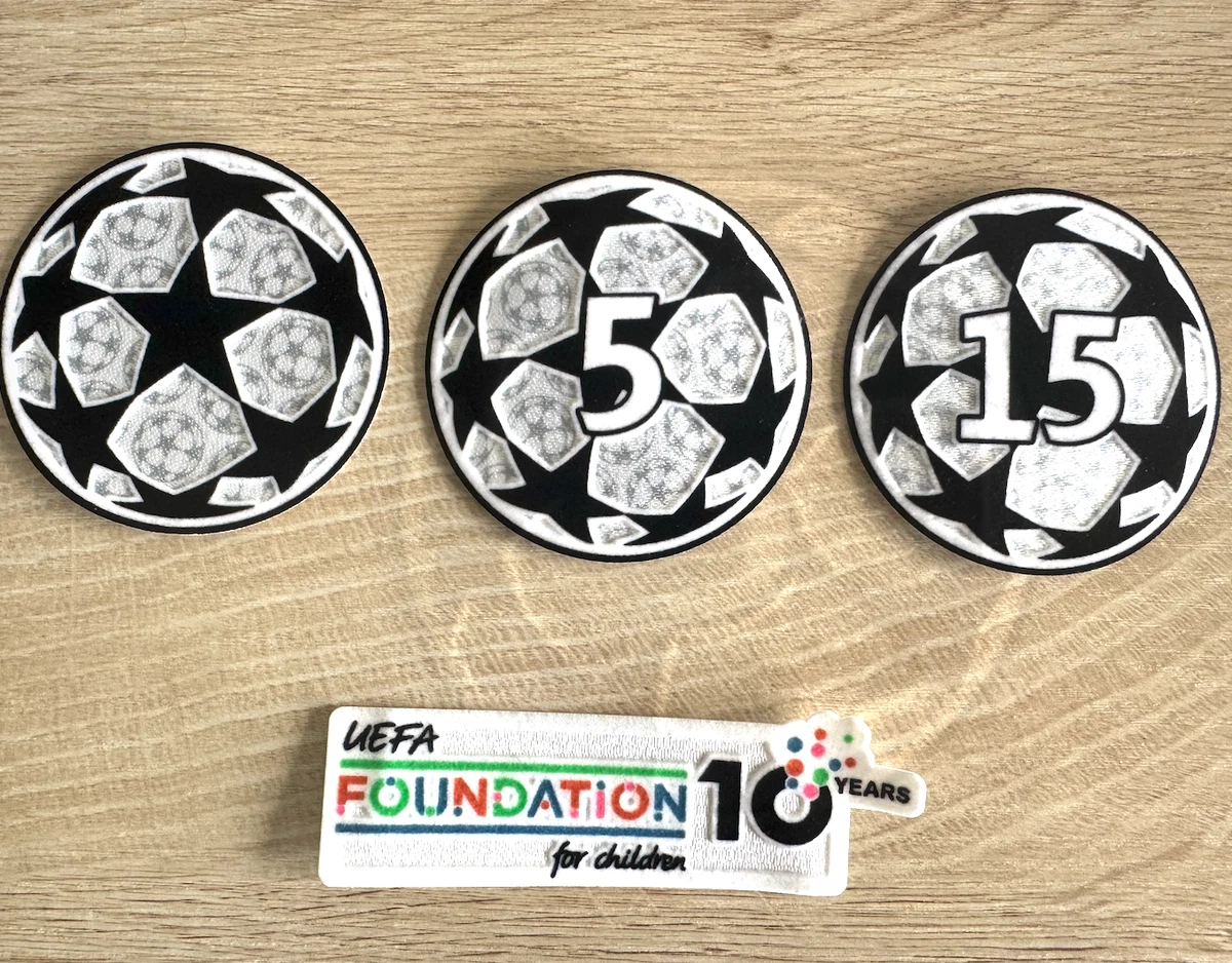 Lot Patch Starball + UEFA Foundation 10 years+ étoile + Match details