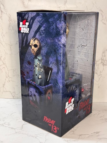 Friday the 13th Jason Voorhees 15" Mega Action Figure with Sound Mezco Toyz NEW - Picture 3 of 7