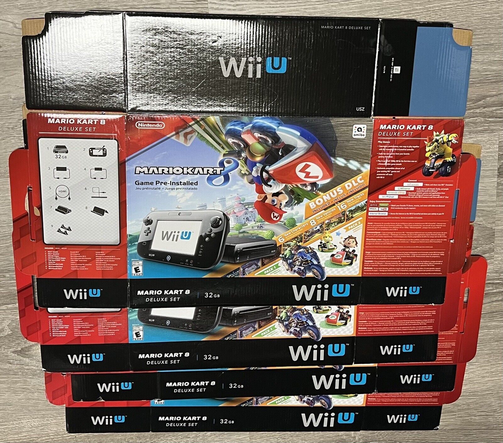 Best Buy: Nintendo Wii U 32GB Console Deluxe Set with Mario Kart 8 WUPSKAGP