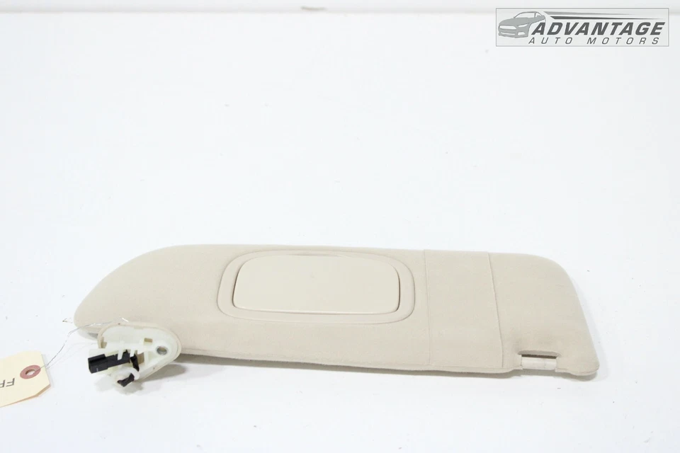 Parasol Maserati Ghibli 2014-2019 lado del pasajero delantero derecho con espejo OEM Foto 2 de 4