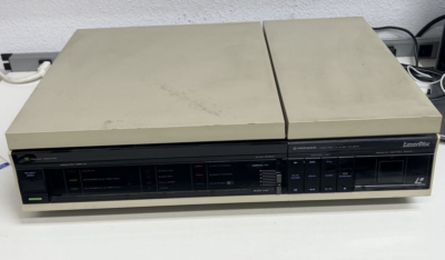 Pioneer video disc player PR-8210 Laserdisc PR-8210-R + DISC