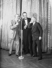 izquierda derecha David Sarnoff vicepresidente WJZ MH cabeza Aylesworth - foto antigua de 1926