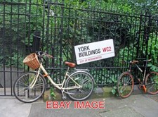 PHOTO  YORK BUILDINGS BIKES IN CENTRAL LONDON NOT FAR FROM THE EMBANKMENT. INITI