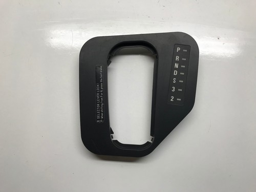 BMW 5 Serie E39 1998/96-99 / Automatik Getriebe Schalthebel Abdeckung 8186999 Rh