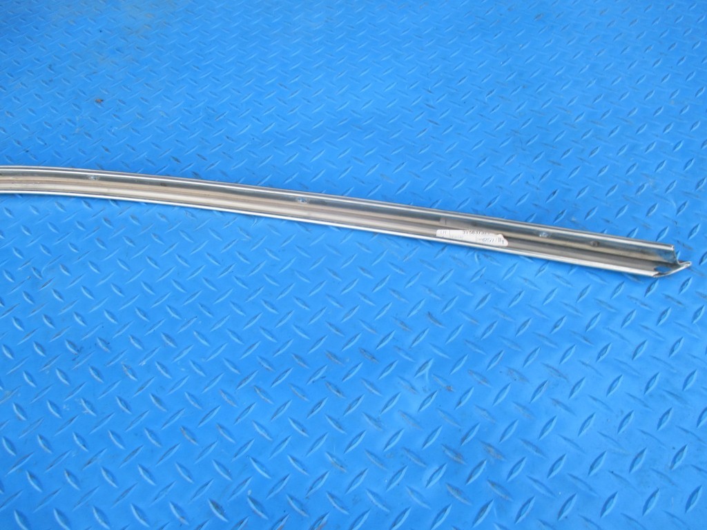 Bentley Mulsanne front left door upper window moulding trim #5158 
