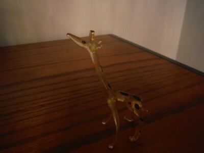  VINTAGE HAND BLOWN GLASS MINIATURE GIRAFFE 3'' tall