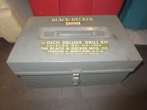 Black & Decker Home Utility 1/4” Deluxe Drill HU-1 Kit HU-1004 Metal Case 1940s - Picture 2 of 16