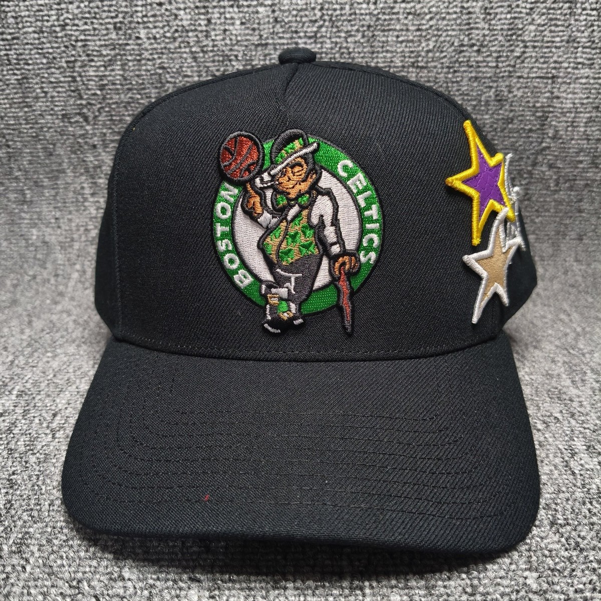 Mitchell & Ness Boston Celtics Black Snapback Cap Curved Brim