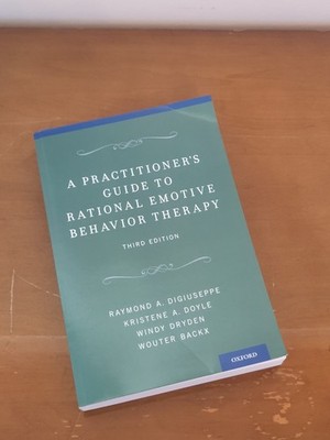 Practitioner's Guide to Rational Emotive Behavior Therapy, Paperback by Digiu...