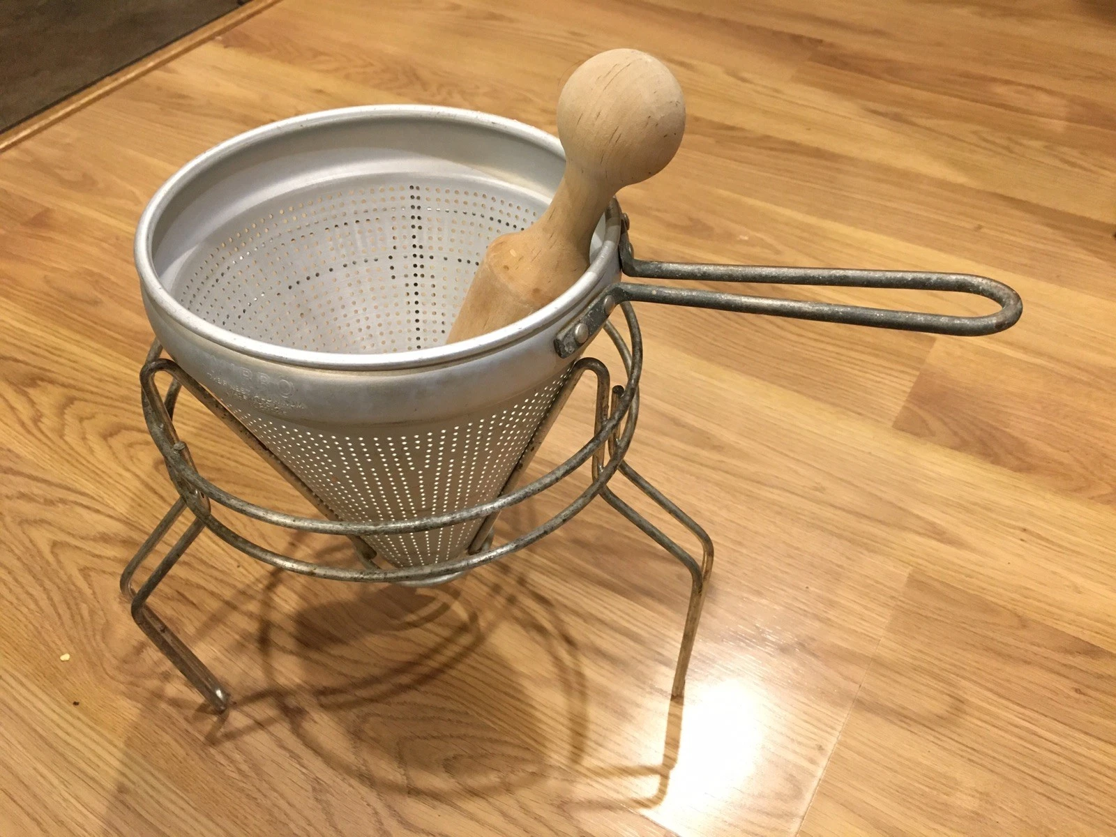 Vintage Mirro Sieve Strainer Vintage Aluminum, Made in USA, 9