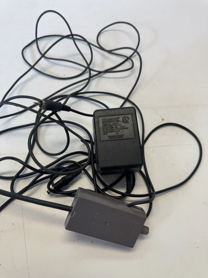 VIntage Nintendo NES Power Cord & RF Switch OEM AC Adapter NES-002 NES-003 - Image 2 of 4