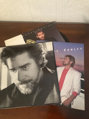 Earl Thomas Conley vinyl 45s collection: Albums include The Heart of it All
