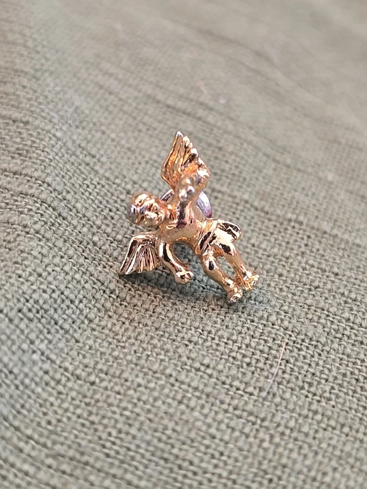 Lot Of 2 Tiny Gold Lapel Tie Pins Starfish & Guardian Angel - Image 3 of 4