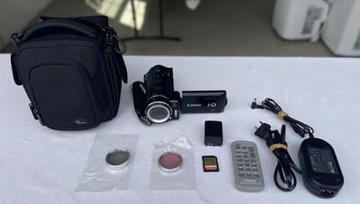 Canon VIXIA HF10 HD Built-In-Memory 16GB Camcorder W/Remote/New Battery/Charger