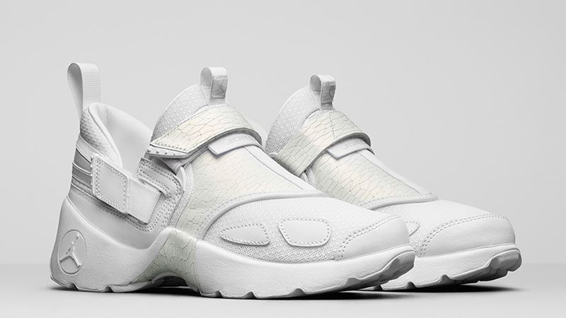 air jordan trunner lx