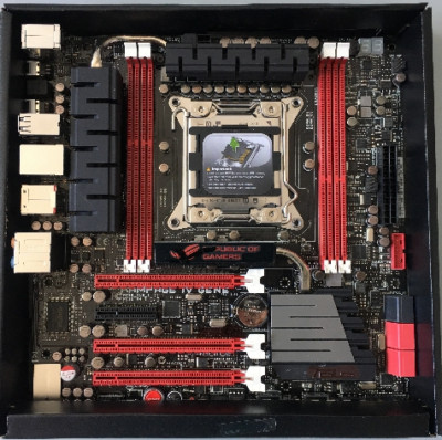 Asus Motherboard Rampage IV GENE Republic of Gamers, Socket 2011, Intel X79 DDR3