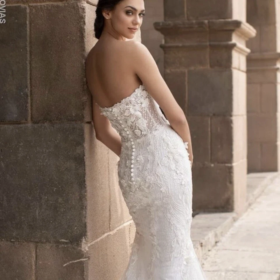 Pronovias Aethra Wedding Dress 3D flower lace - Image 4 of 4