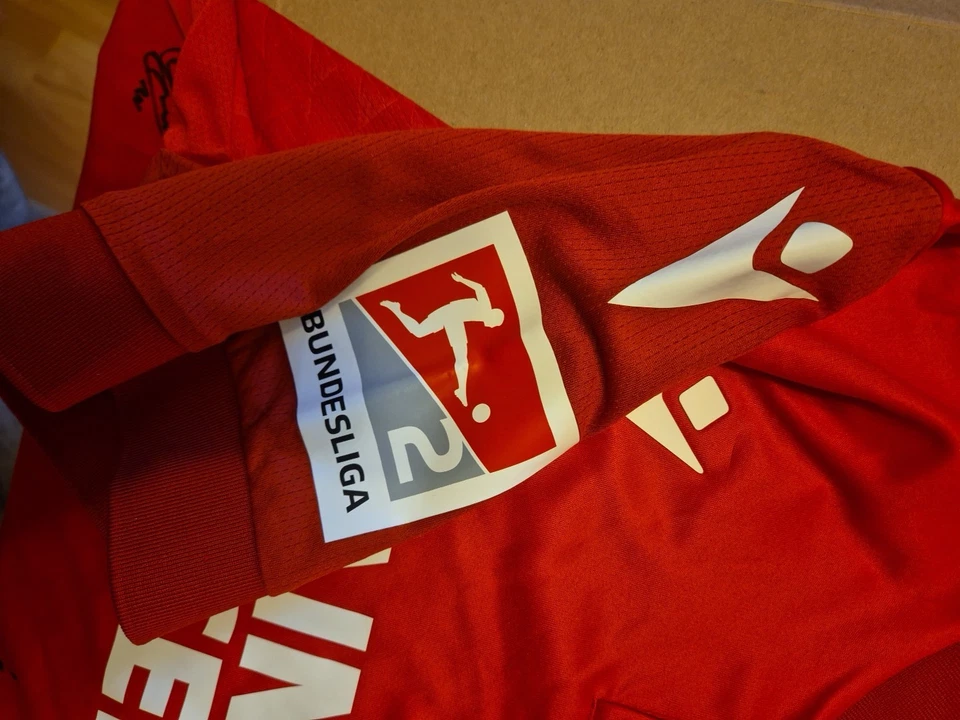 HANNOVER 96 Trikot Original Alle Unterschriften Größe L Saison 22/23 - Bild 3 von 4