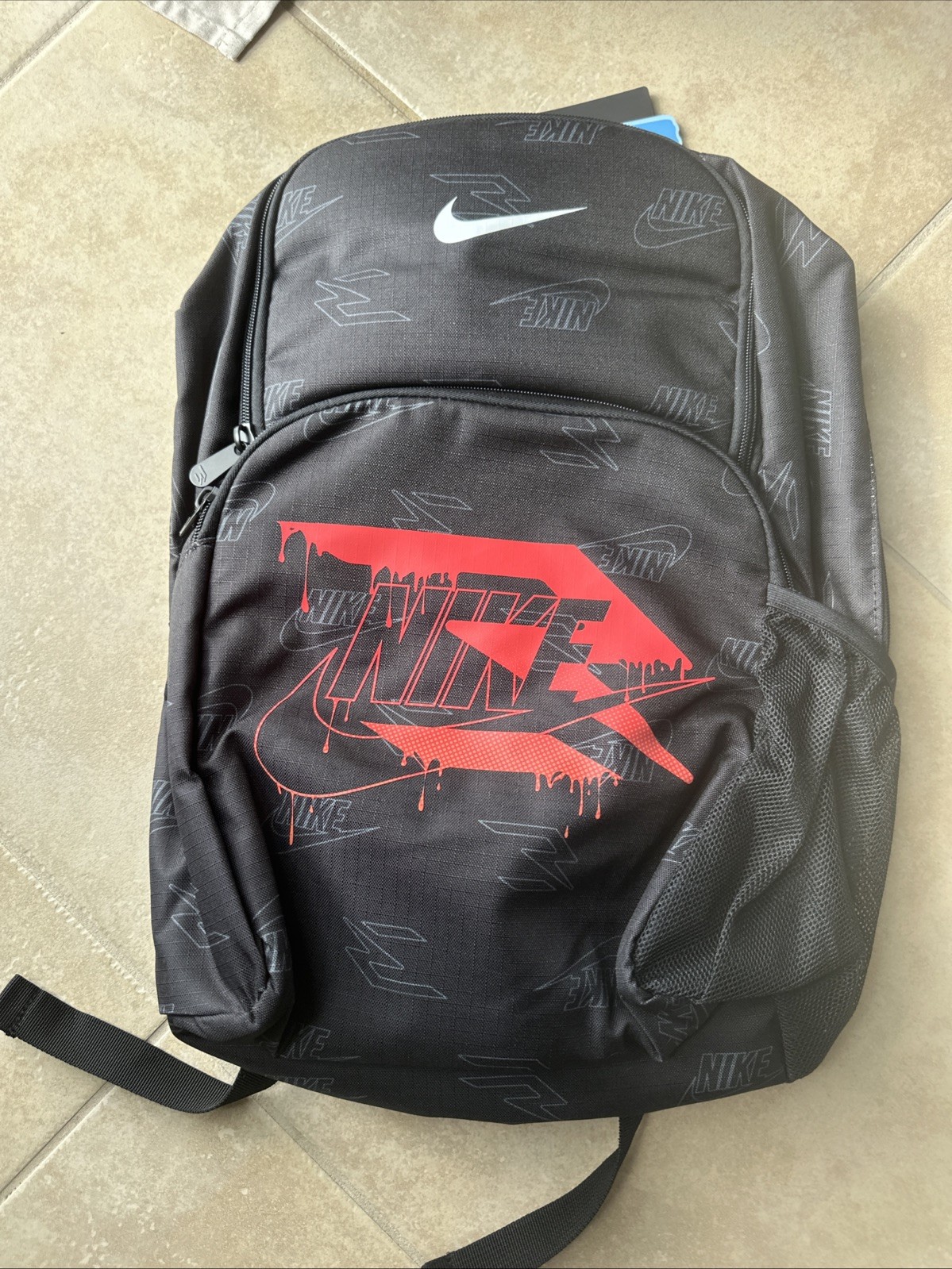 Nike NWT Black Red Backpack Large Capacity