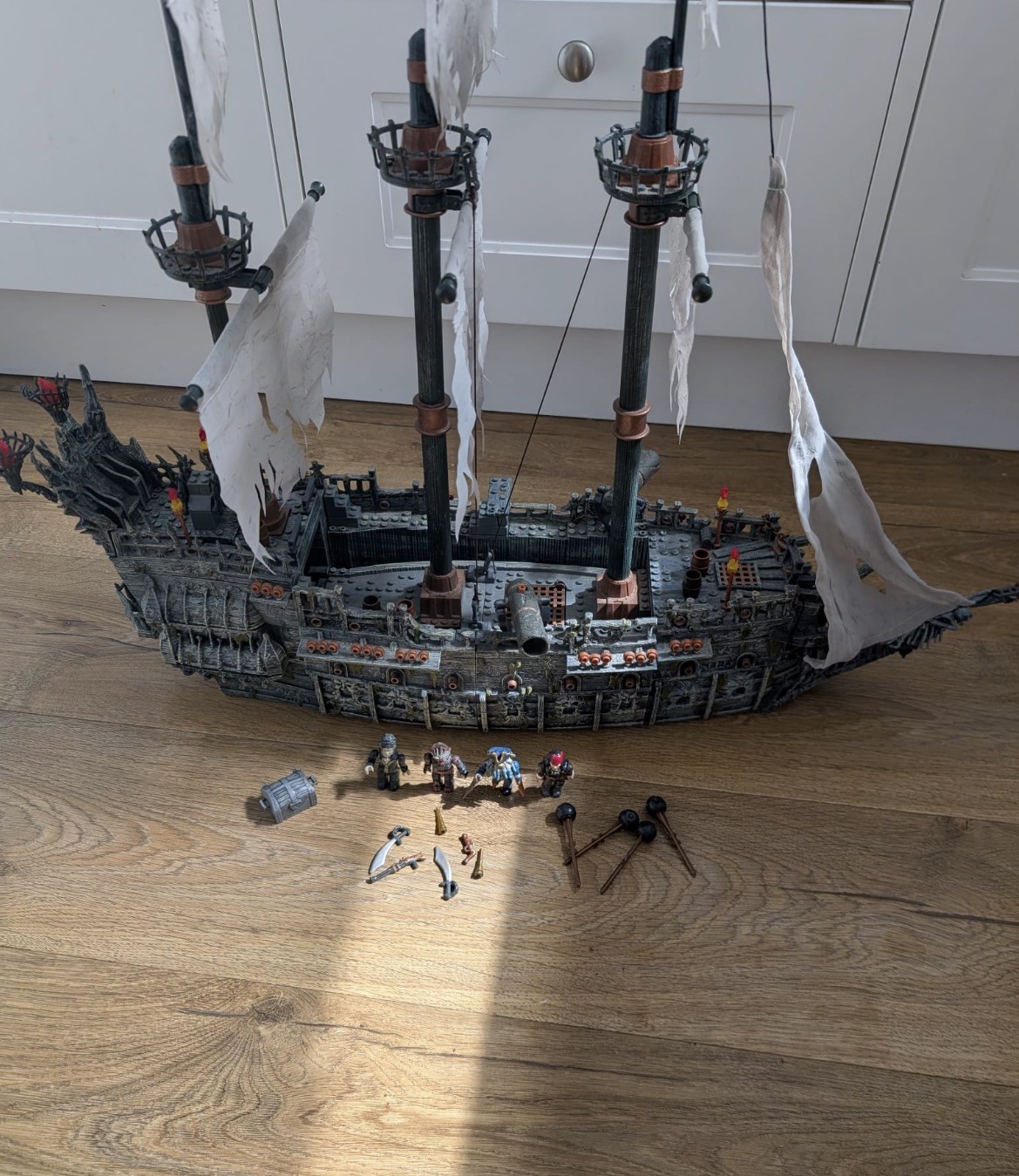 Pirates of the Caribbean Flying Dutchman Ship Mega Bloks figures sold as seen