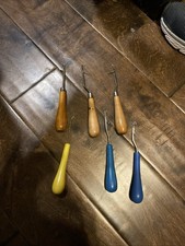 Vintage Latch Hooks With Wooden And Plastic Handles Lot