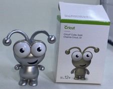 Cricut Cutie 3 inch Tall Vinyl Figure - Gold LOOKS SILVER