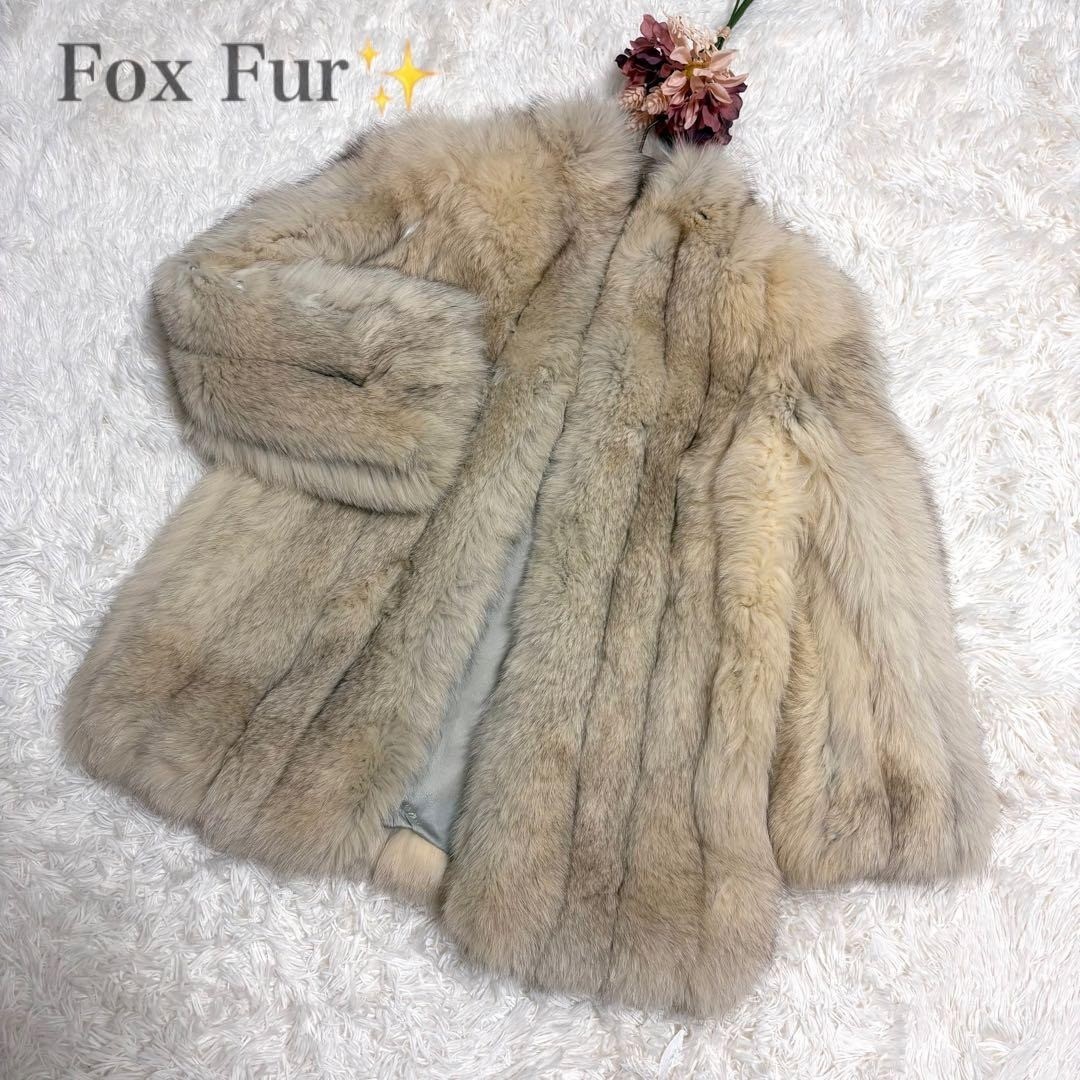 BLUE FOX Fur Coat Real Fur Jacket Size M Ivory Cream White Soft Outerwear Women
