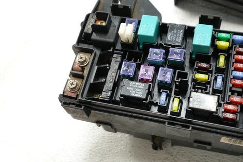 2005 Honda Accord Fuse Box Integrated Power Module OEM XG1065012111685 - Picture 4 of 6
