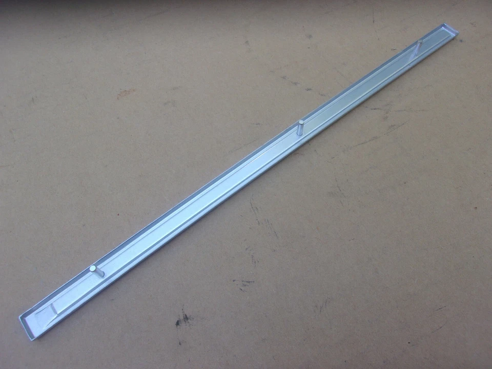 НОВЫЙ 1965 Plymouth Fury переднее крыло цветной молдинг бары красный/белый/синий комплект - Изображение 3 из 4