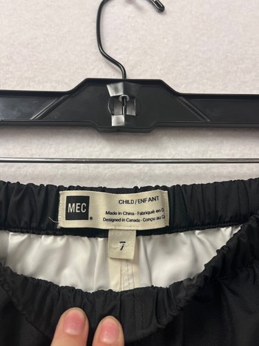 MEC Black Waterproof Nylon Rain Pants Size 7 #8466 - Picture 3 of 9